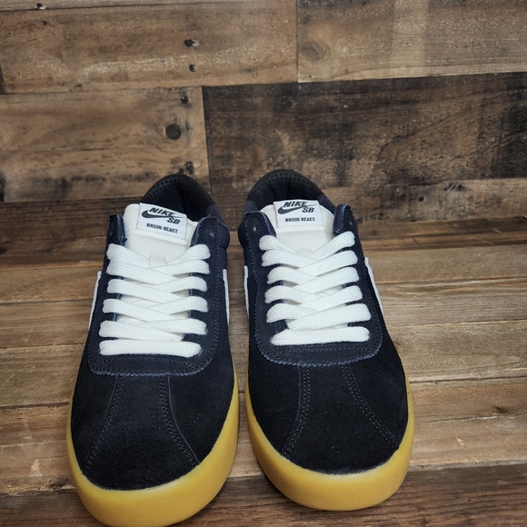 New Nike SB Bruin React Black, White & Gum Skate Shoes - Picture 8 of 12